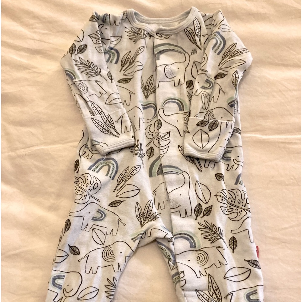 Magnetic Me Footsie, 0-3, cute elephant pattern, EUC
